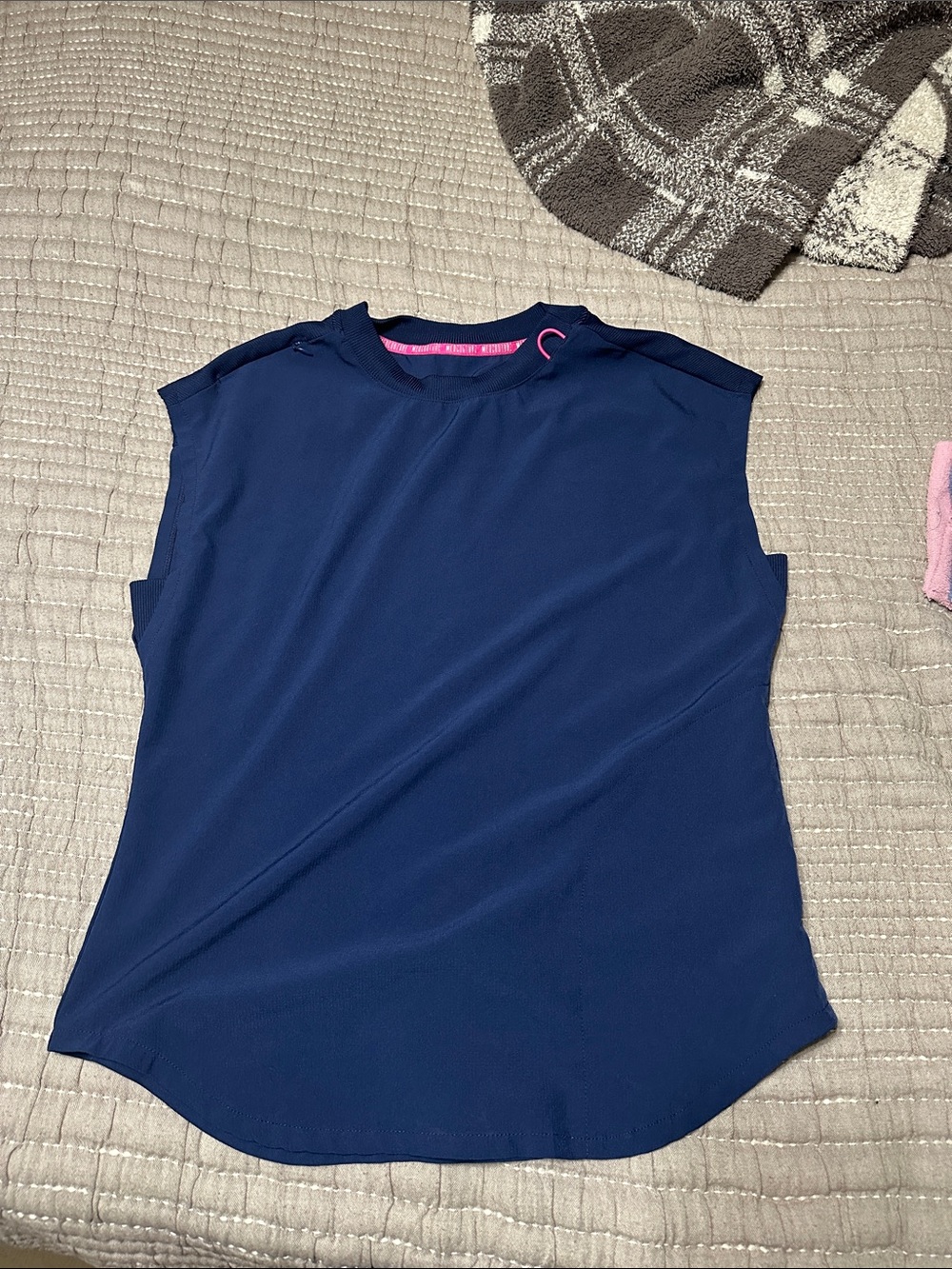 Med Couture Amp Women’s Stretch Tuck In Dolman Crew Neck Scrub Top